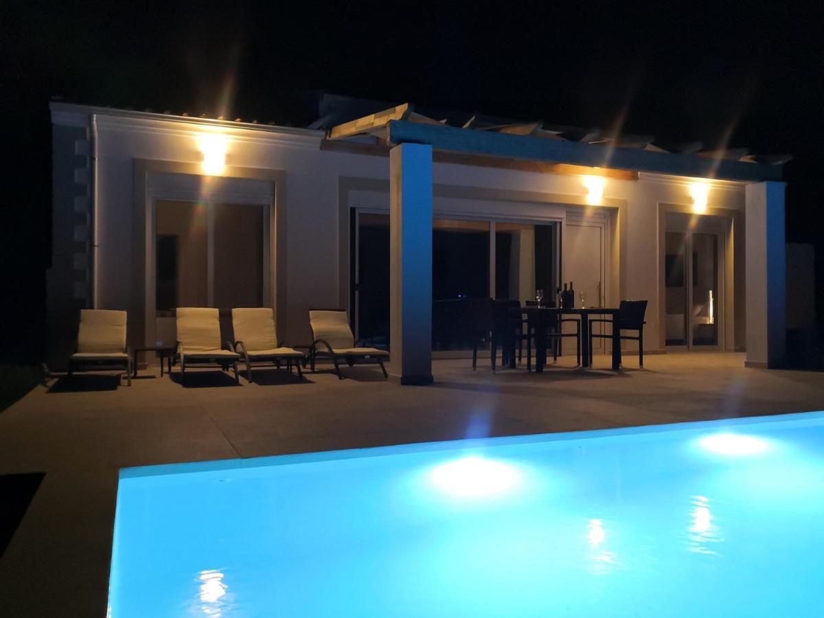 Sunset Sea View Villa 1 アギオス・ゲオルギオス エクステリア 写真